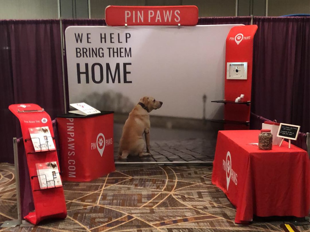 Pin Paws Trade show Booth Set Up in Phoenix